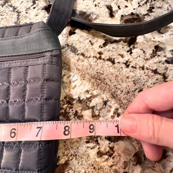 Lug Crossbody Handbag - Picture 4 of 12